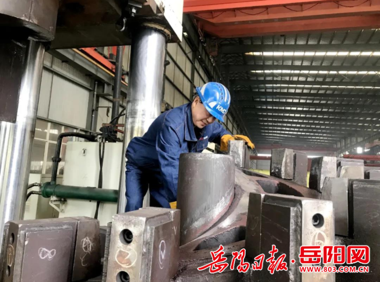 劳动最光荣——致敬“五一”假期坚守岗位的输送机劳动者